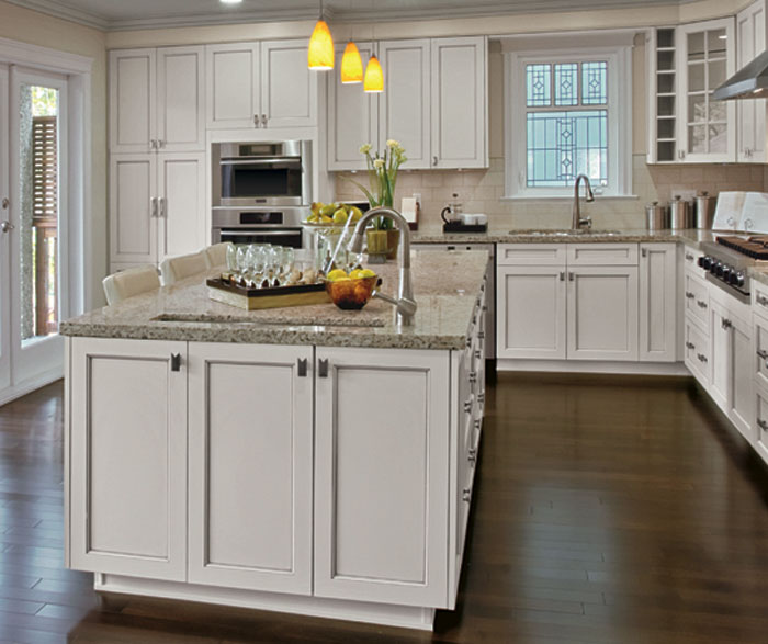 Painted Kitchen Cabinets in Alabaster Finish